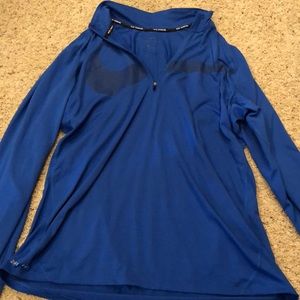 Nike drifit long sleeve! Men’s large. Perfect.